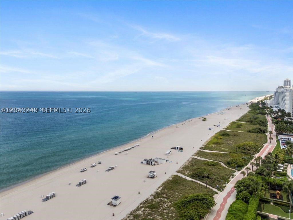 THE GRANDVIEW CONDO - Residential Lease