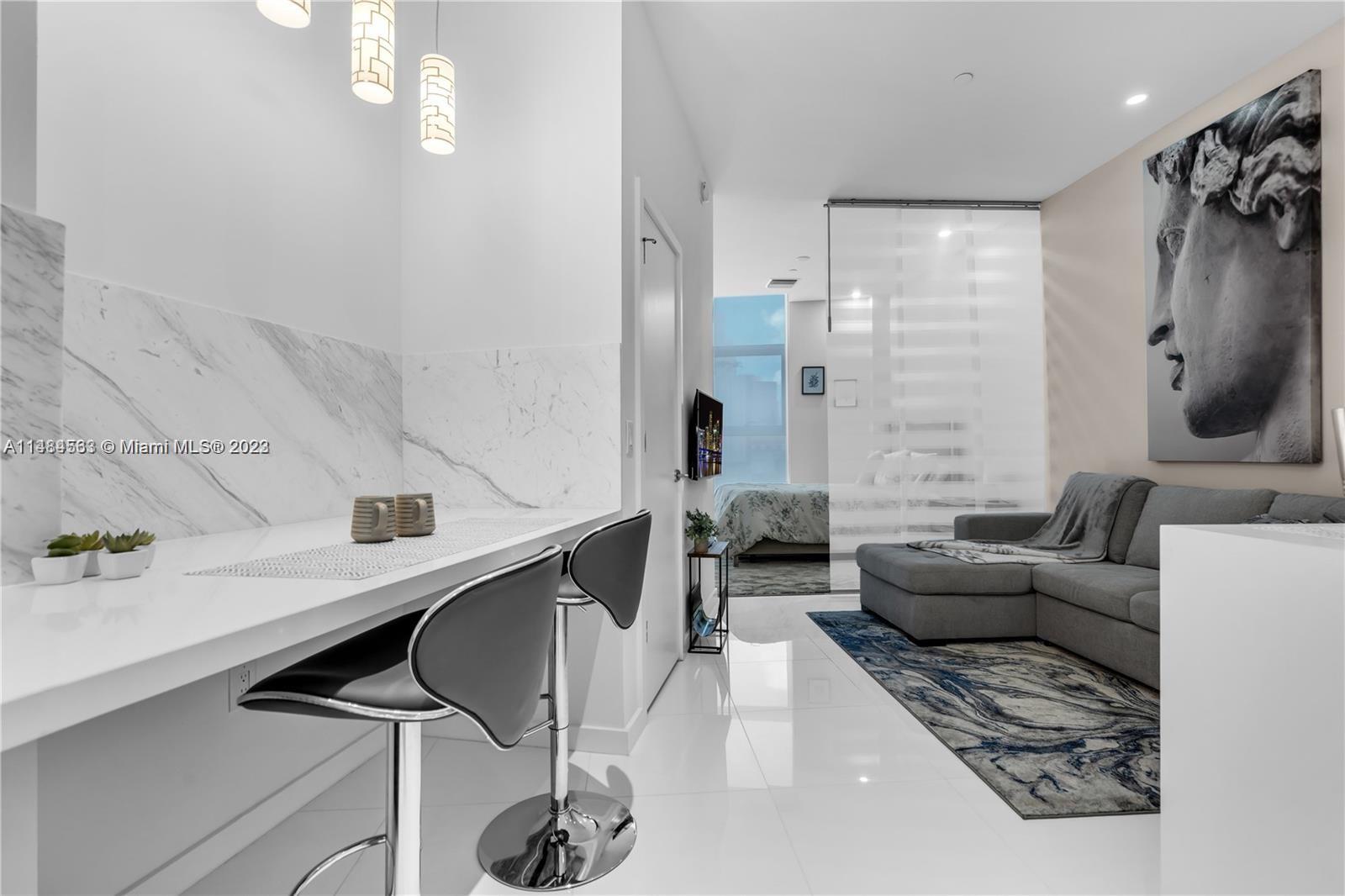 PARAMOUNT MIAMI WORLDCENT - Residential