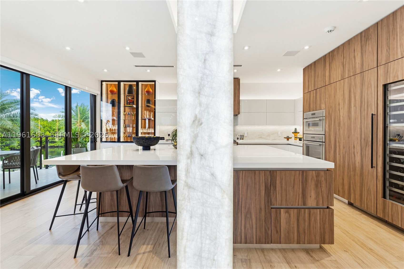 PARADISE POINT 1ST AMENDM - Residential