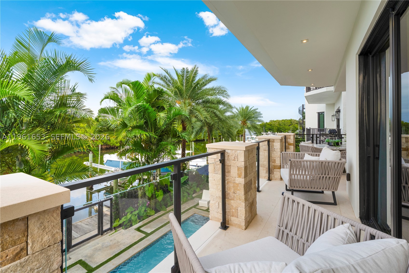 PARADISE POINT 1ST AMENDM - Residential
