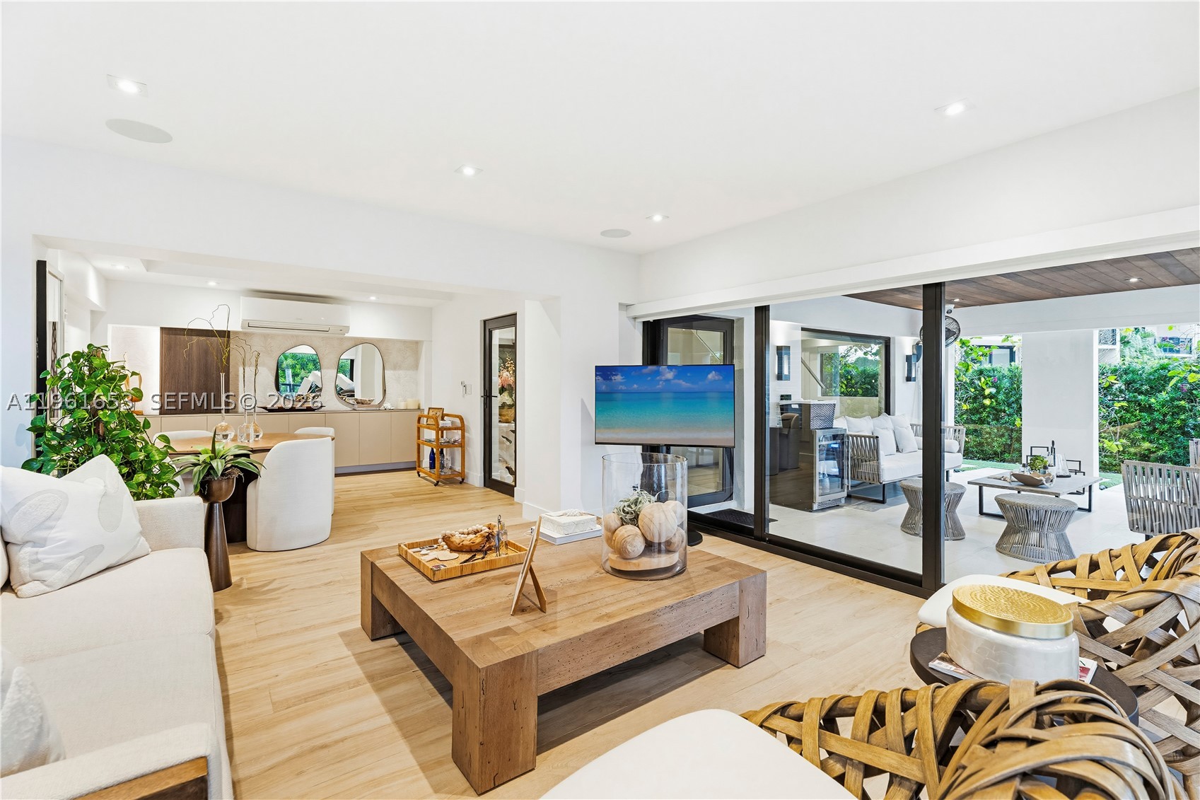 PARADISE POINT 1ST AMENDM - Residential