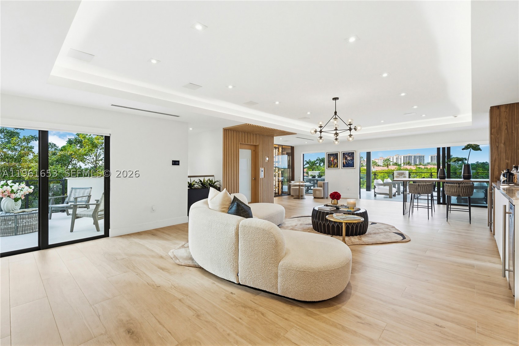 PARADISE POINT 1ST AMENDM - Residential
