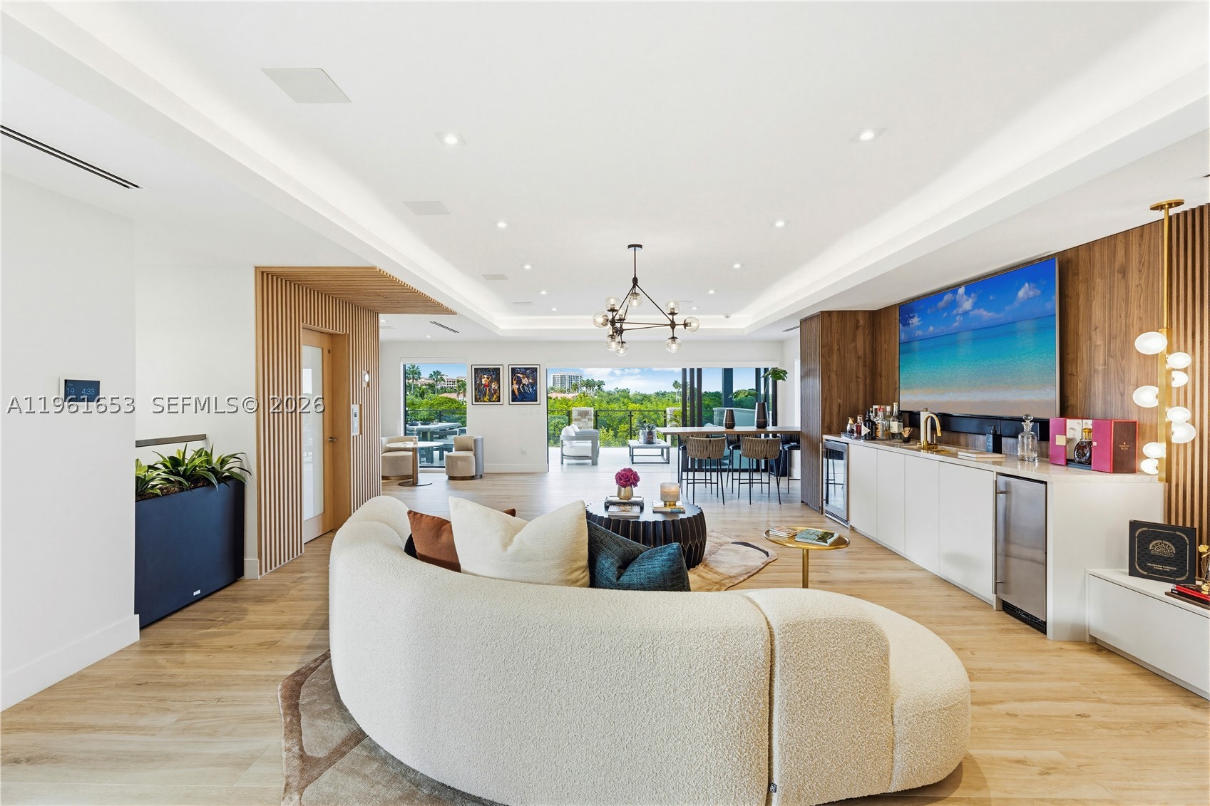 PARADISE POINT 1ST AMENDM - Residential