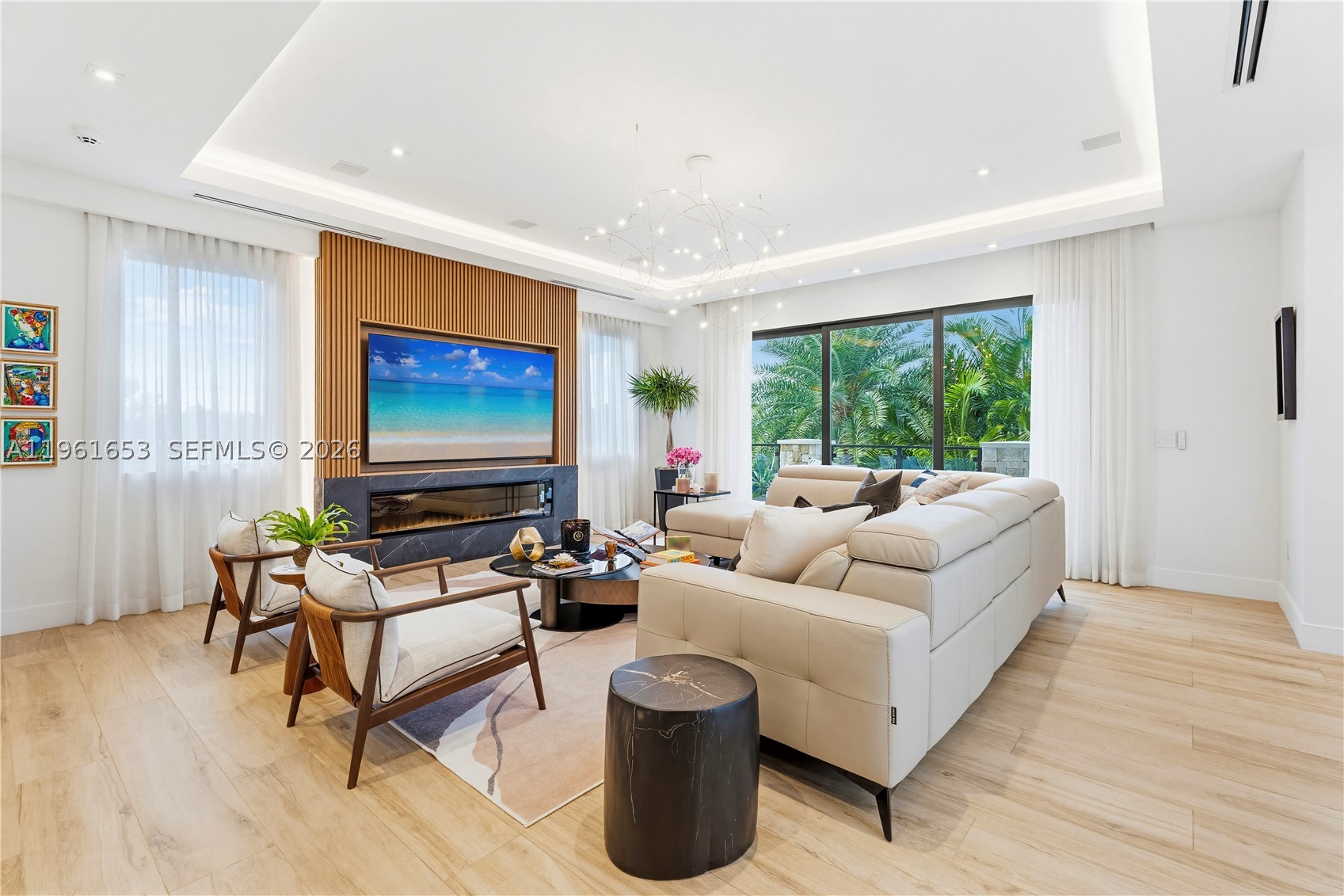 PARADISE POINT 1ST AMENDM - Residential