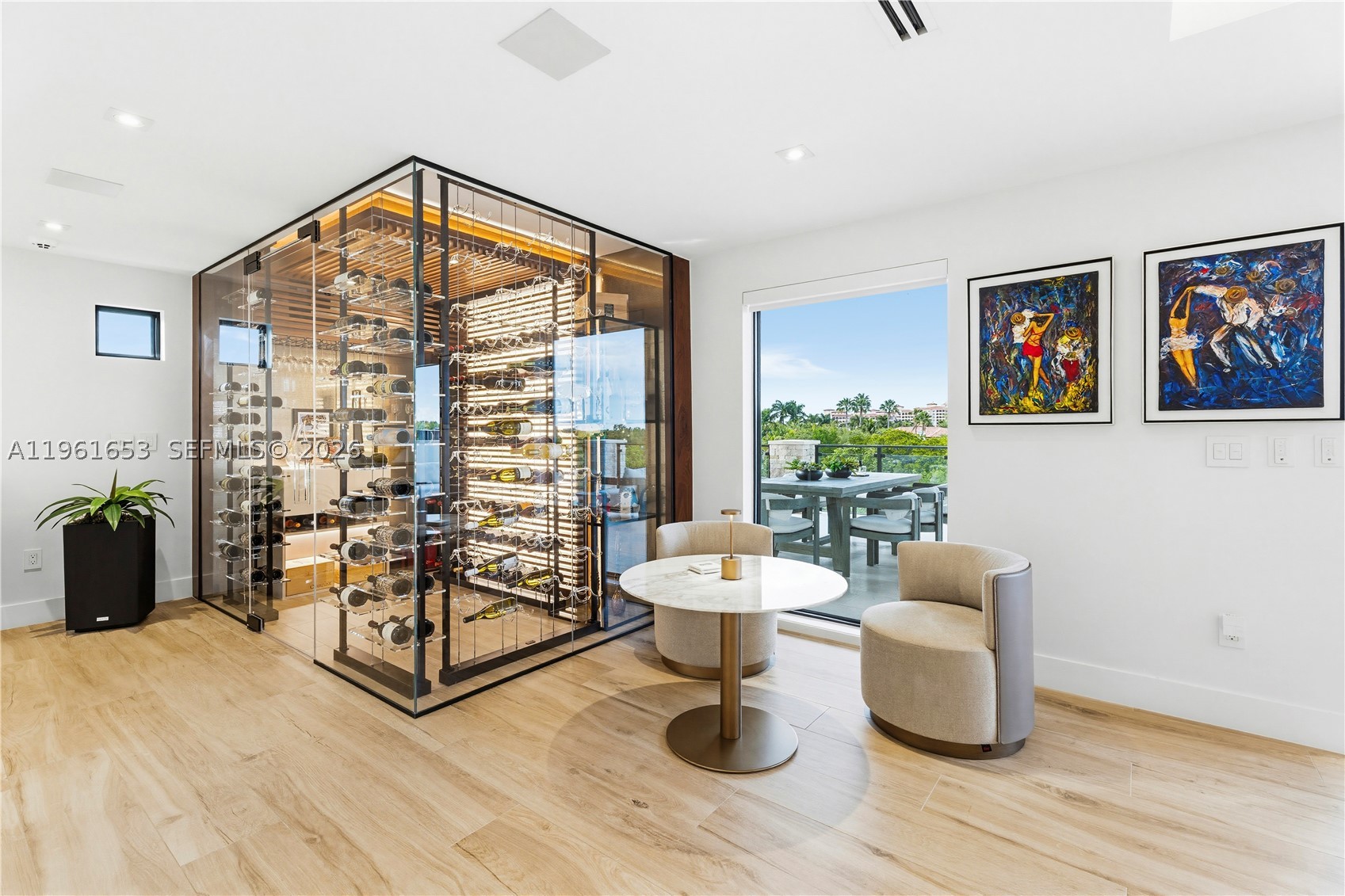 PARADISE POINT 1ST AMENDM - Residential