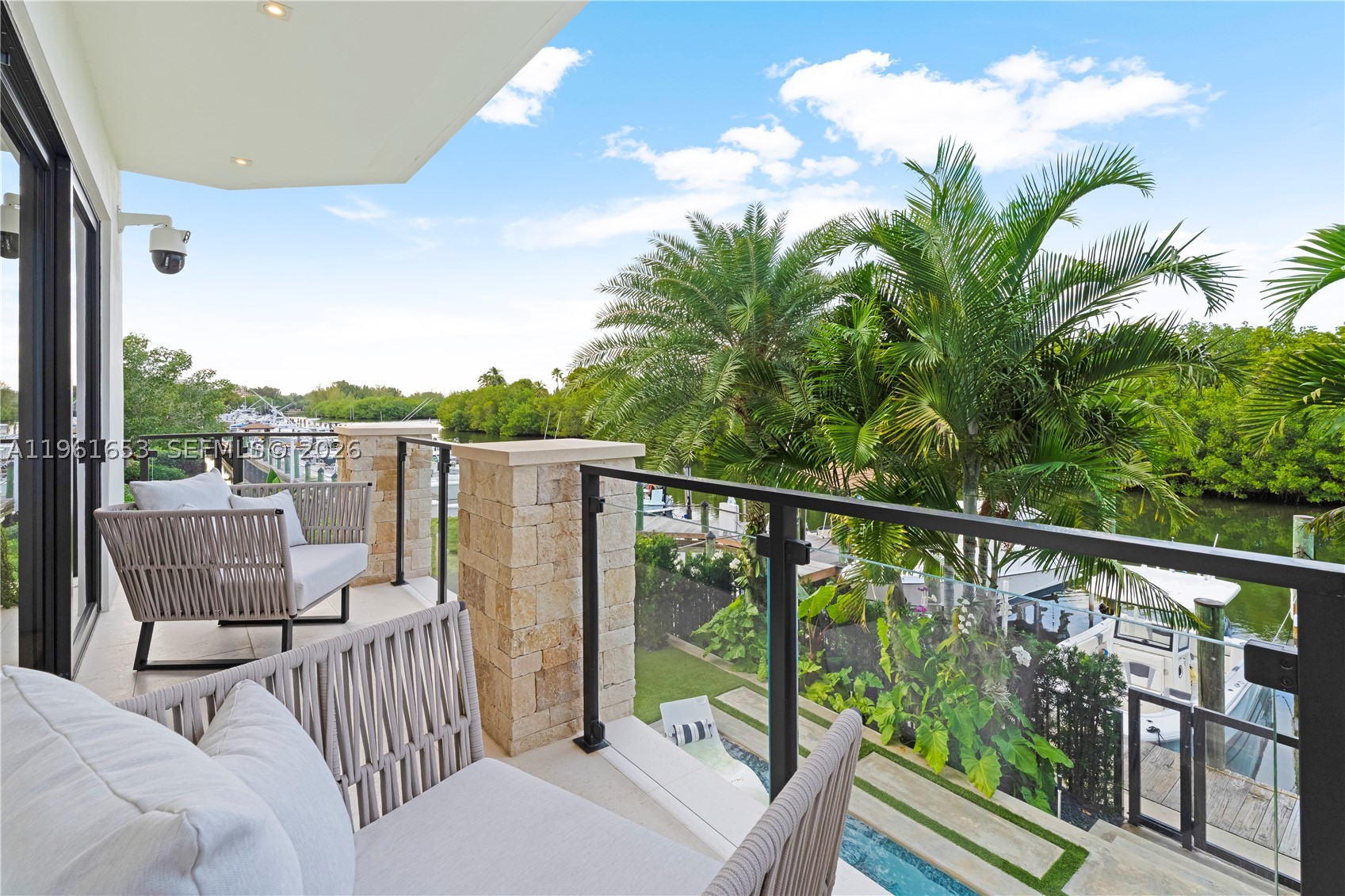 PARADISE POINT 1ST AMENDM - Residential
