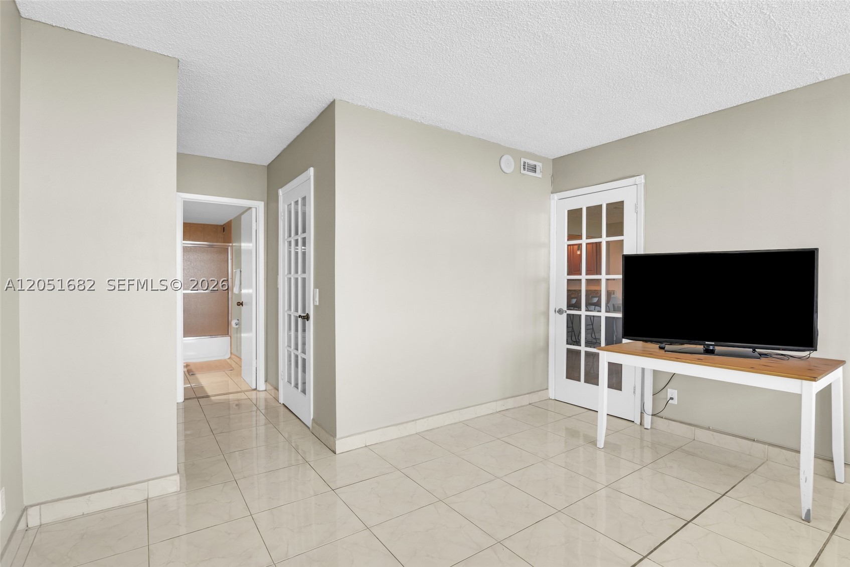 OLYMPUS CONDO PHASE - Residential