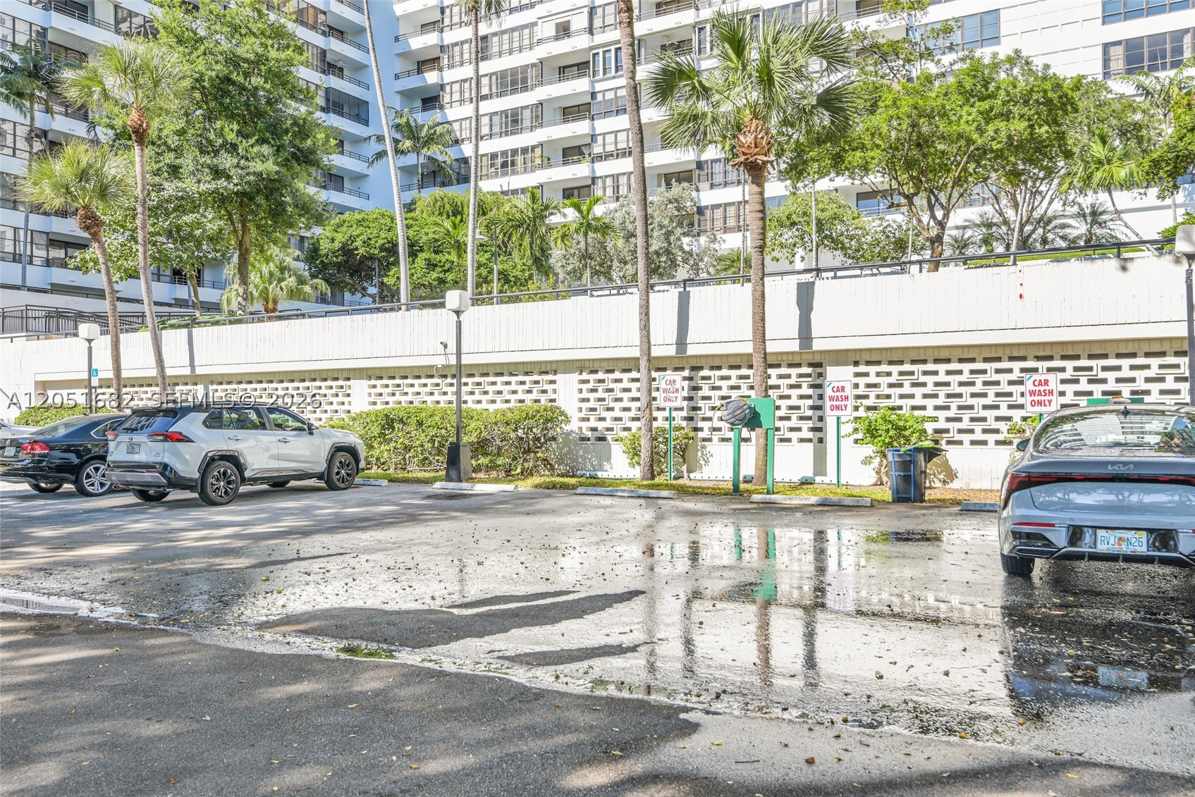 OLYMPUS CONDO PHASE - Residential