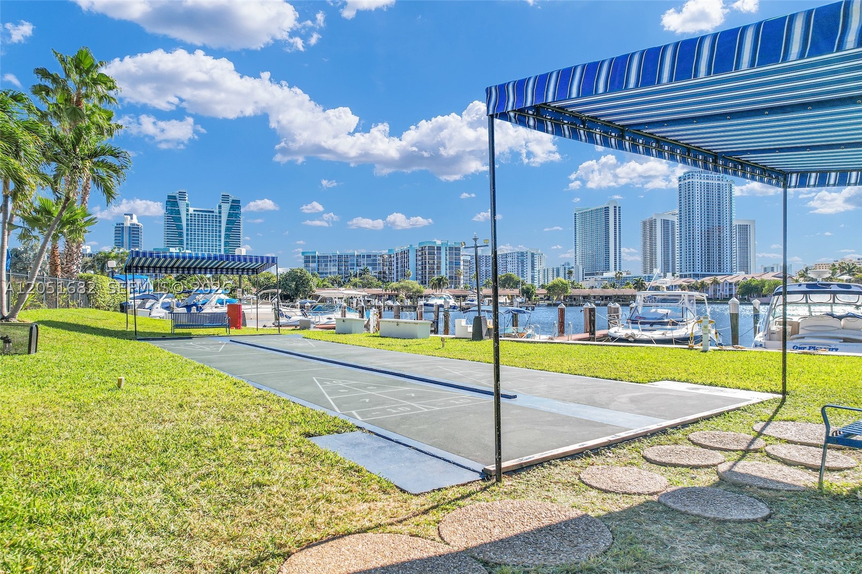 OLYMPUS CONDO PHASE - Residential