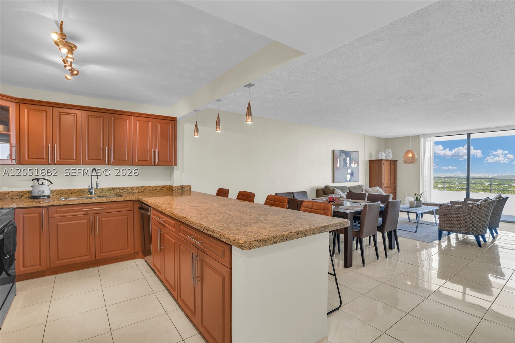 OLYMPUS CONDO PHASE - Residential