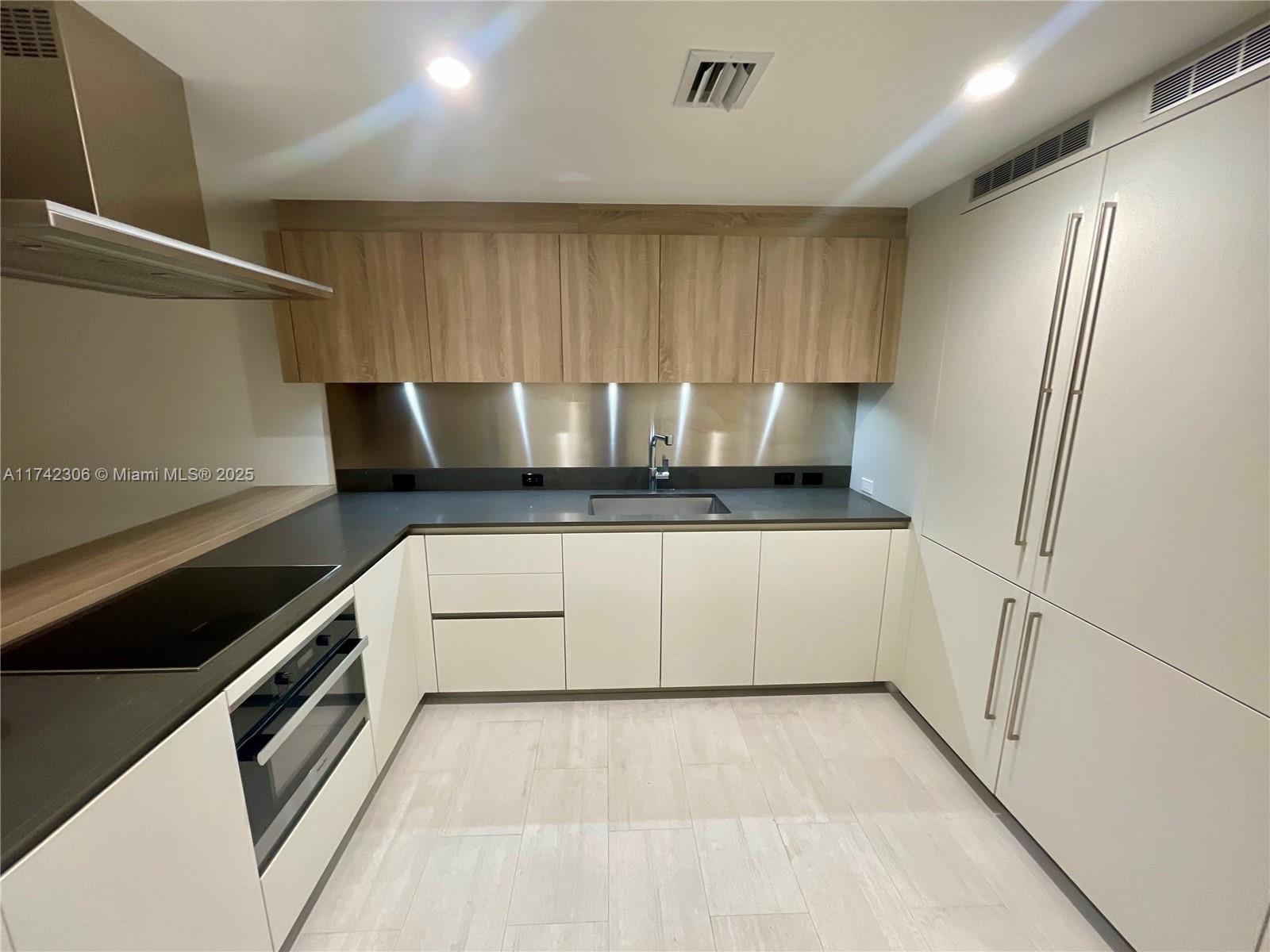 BRICKELL FLATIRON CONDO - Residential Lease