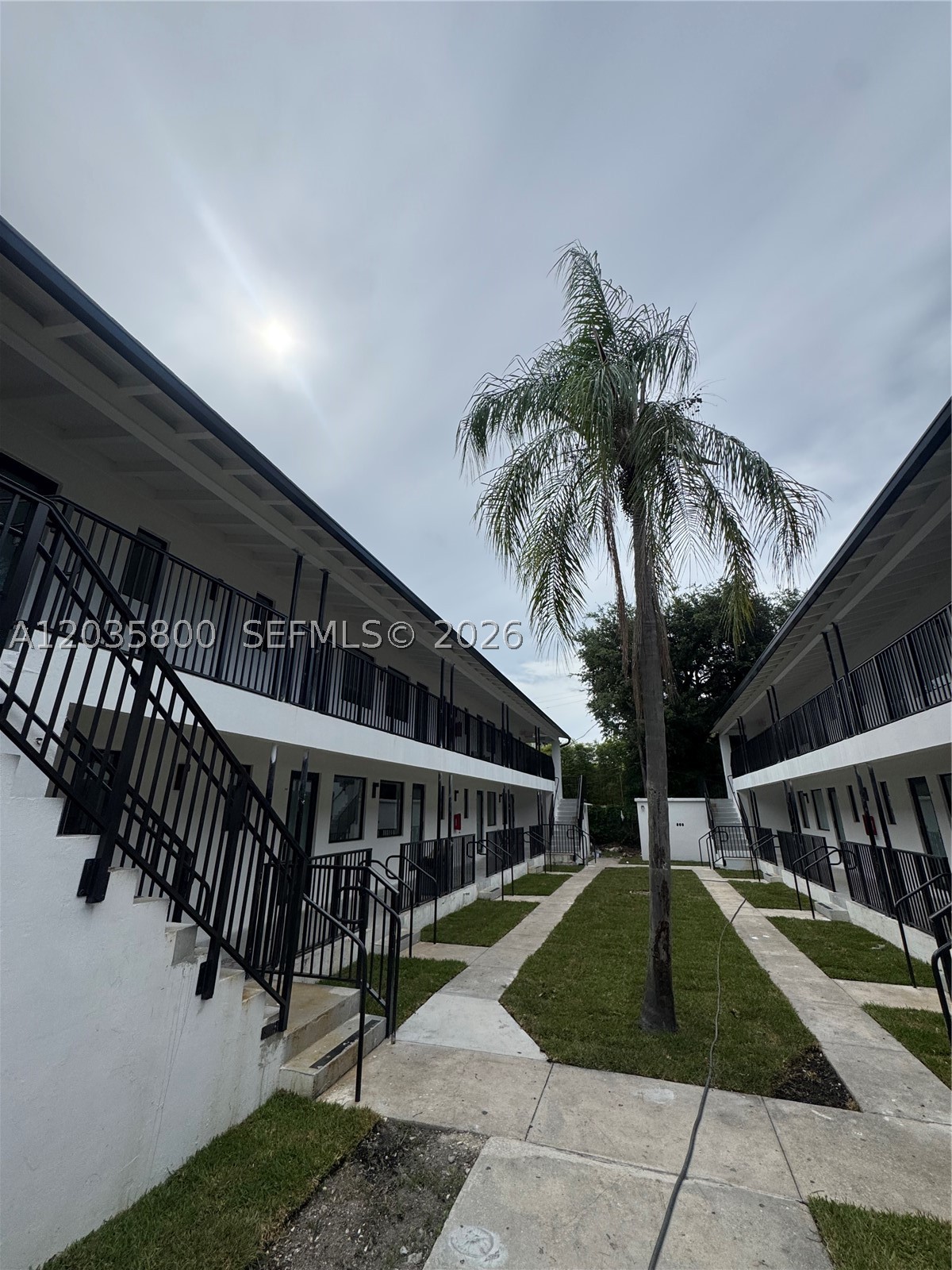 HOLLEMAN PARK - Residential Lease