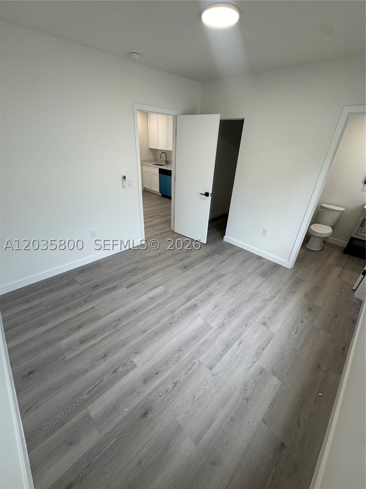 HOLLEMAN PARK - Residential Lease