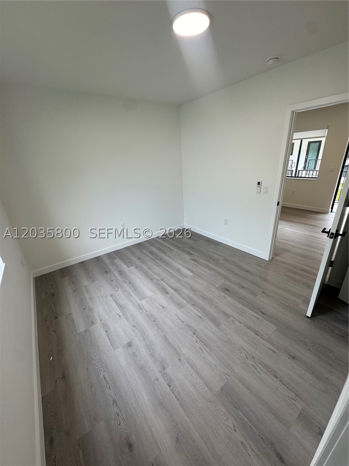 HOLLEMAN PARK - Residential Lease