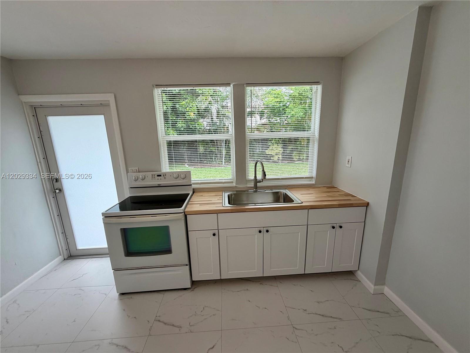 OCEAN RIDGE - Residential Lease