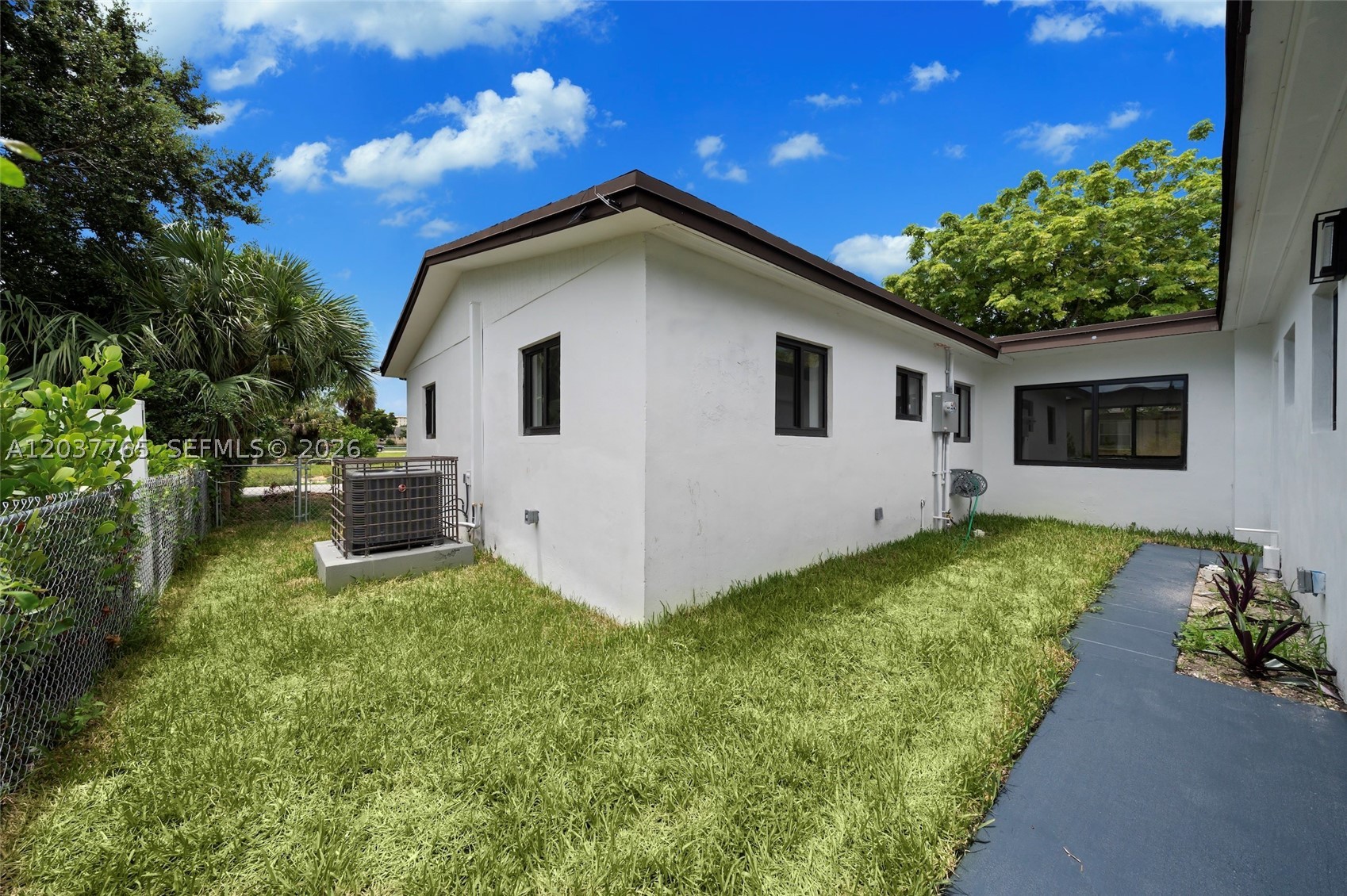 HABITAT FOR HUMANITY - Residential