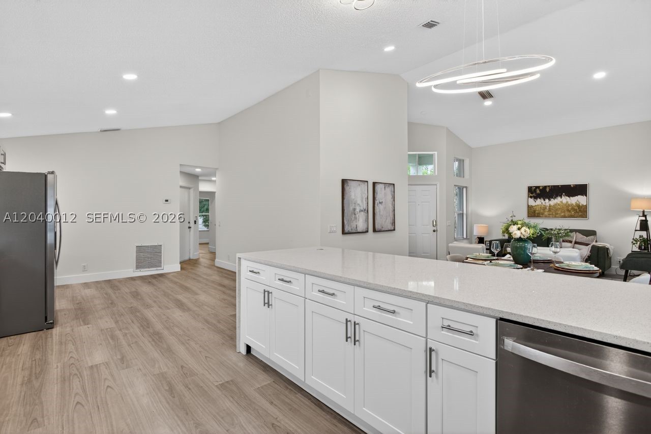 THE LAKES - Residential