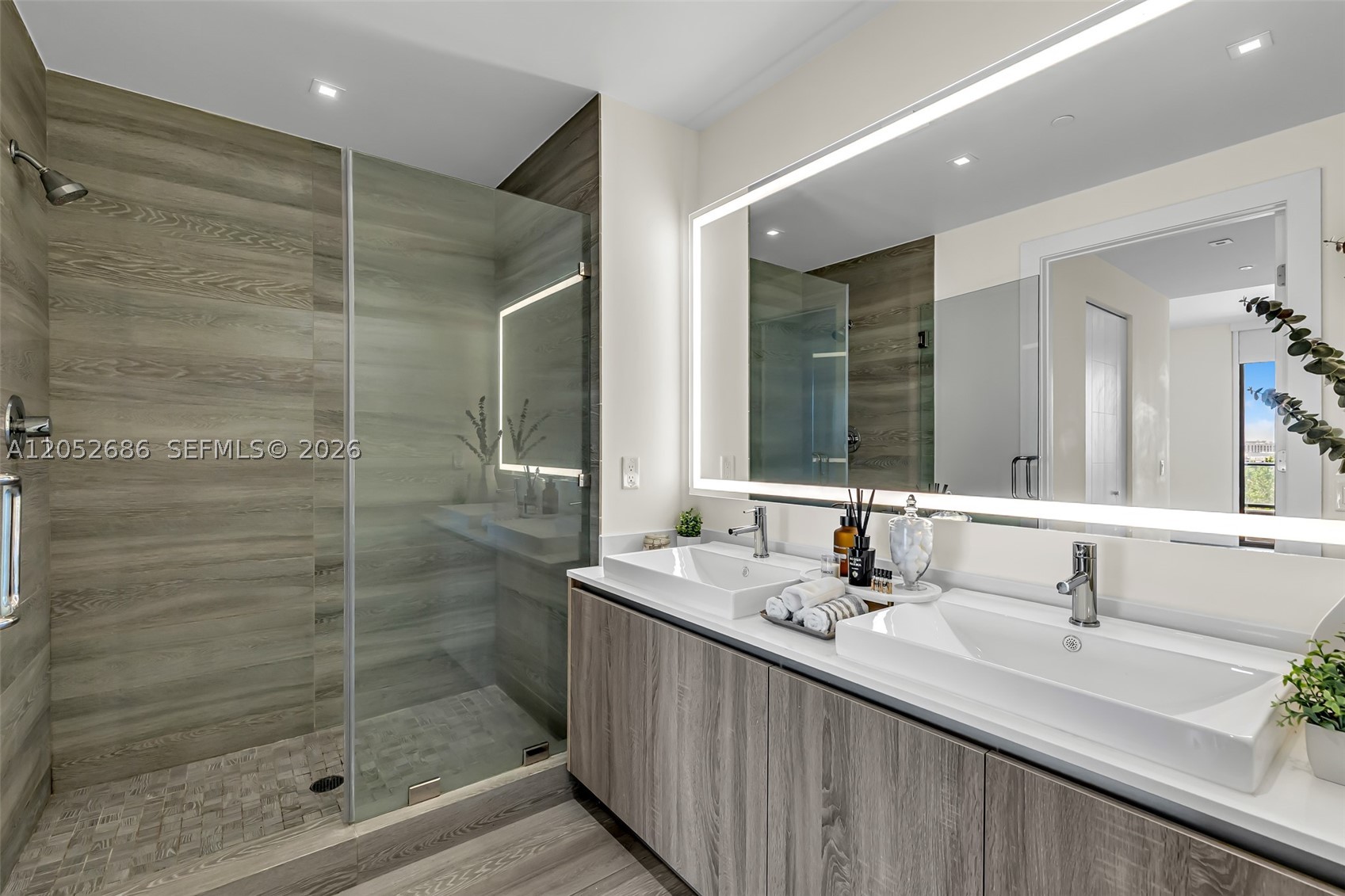AVENTURA PARKSQUARE RESID - Residential