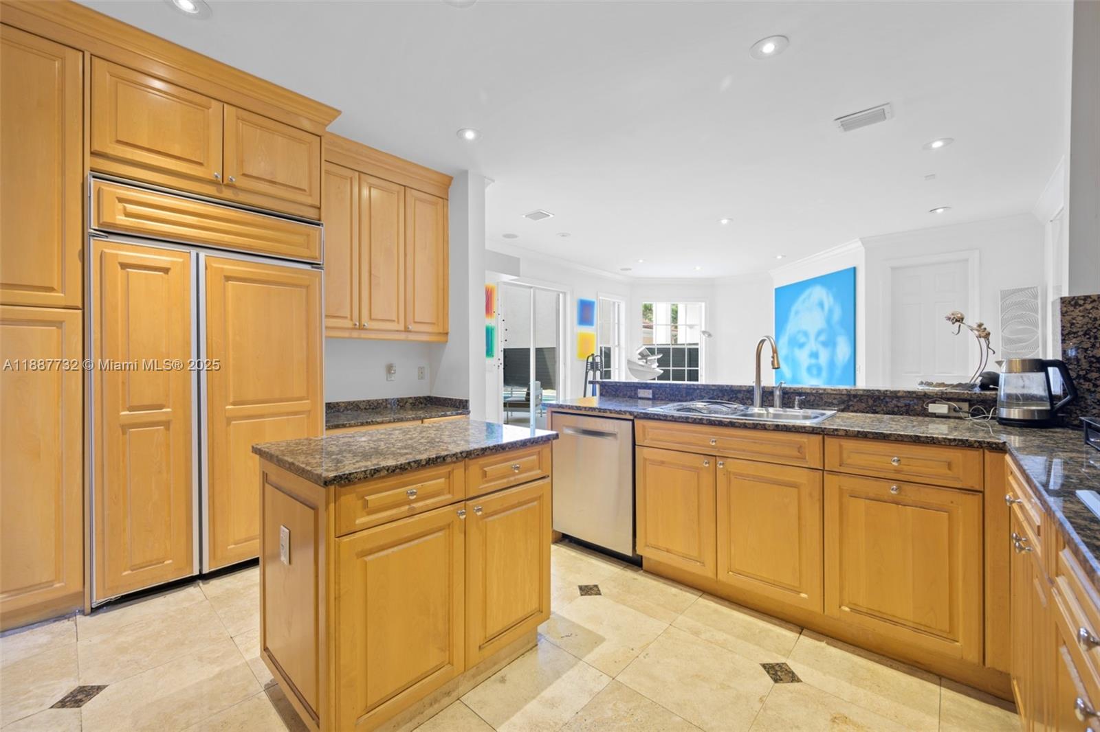 GOLDEN GATE ESTATES & MAR - Residential