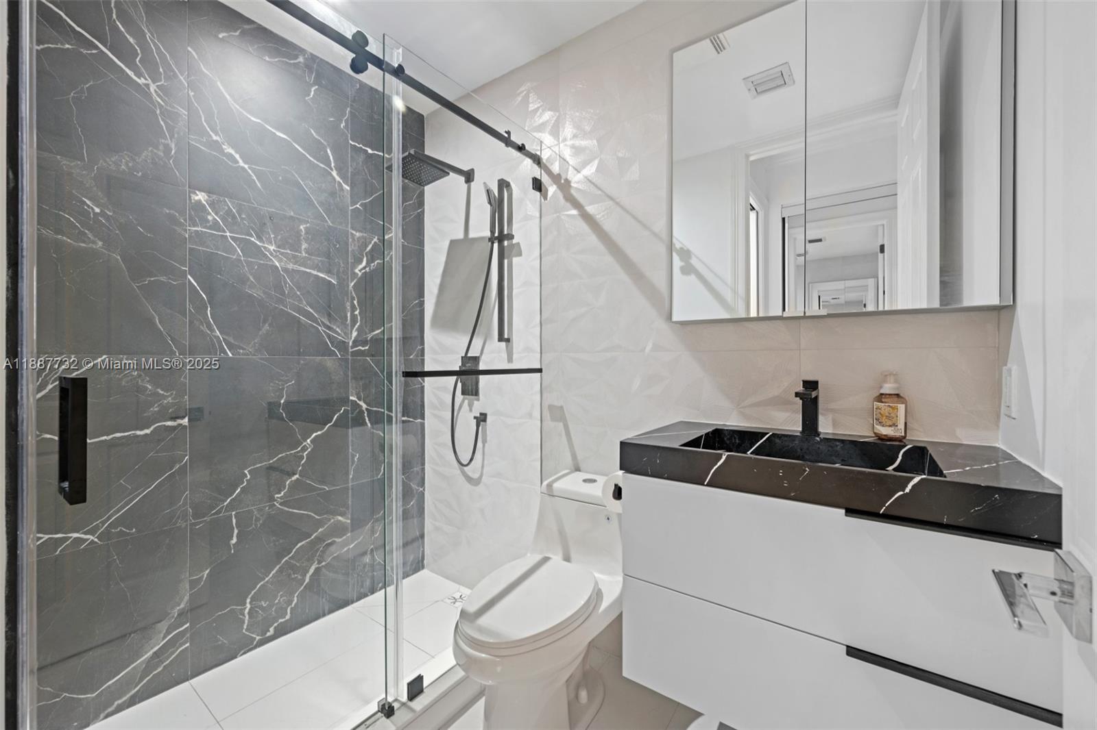 GOLDEN GATE ESTATES & MAR - Residential