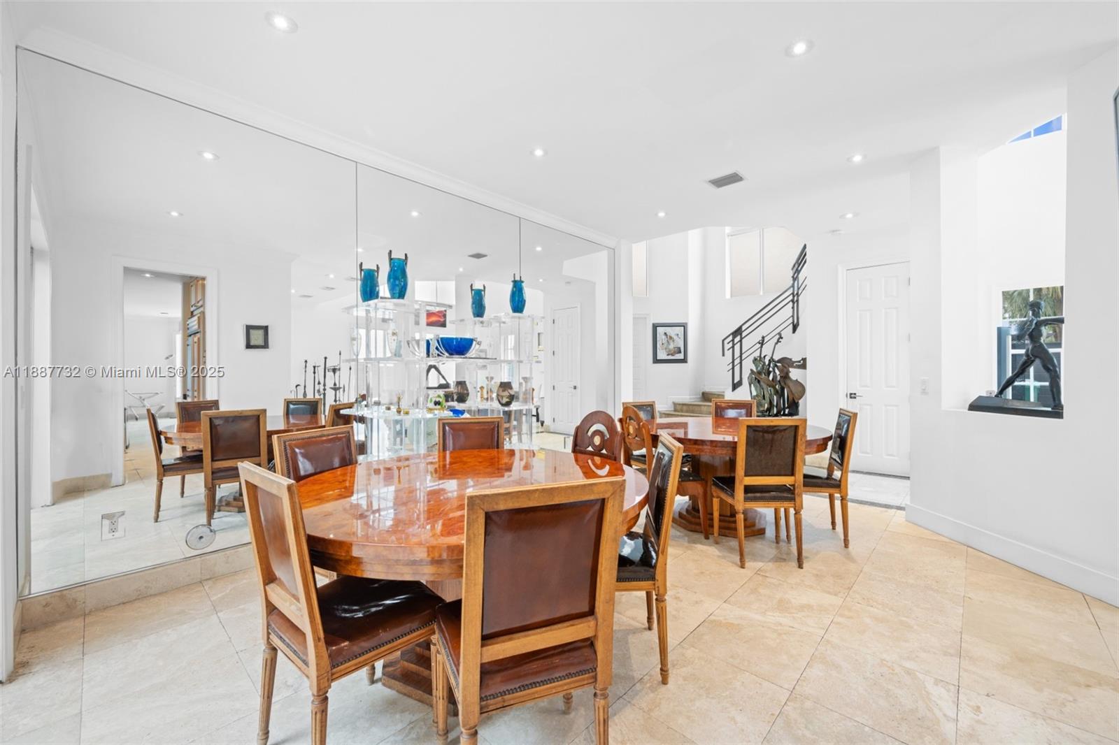 GOLDEN GATE ESTATES & MAR - Residential