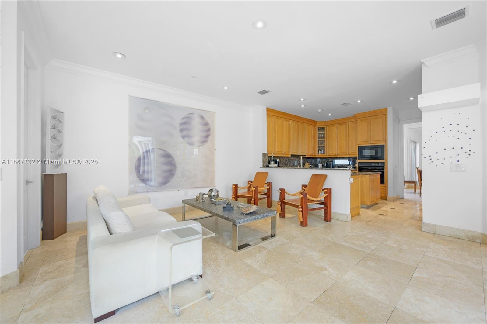 GOLDEN GATE ESTATES & MAR - Residential