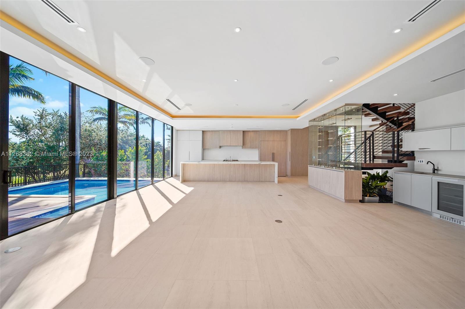 LA GORCE GOLF SUB - Residential