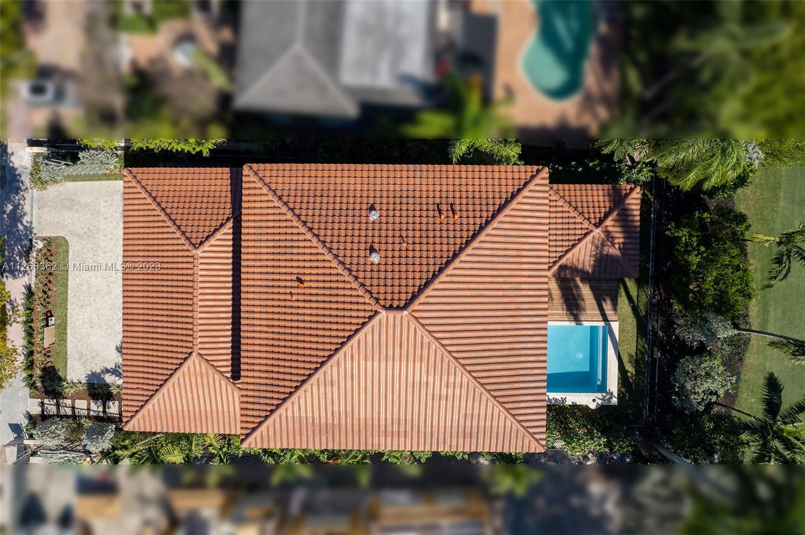 LA GORCE GOLF SUB - Residential