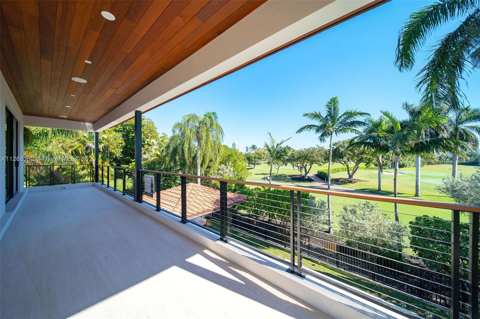 LA GORCE GOLF SUB - Residential