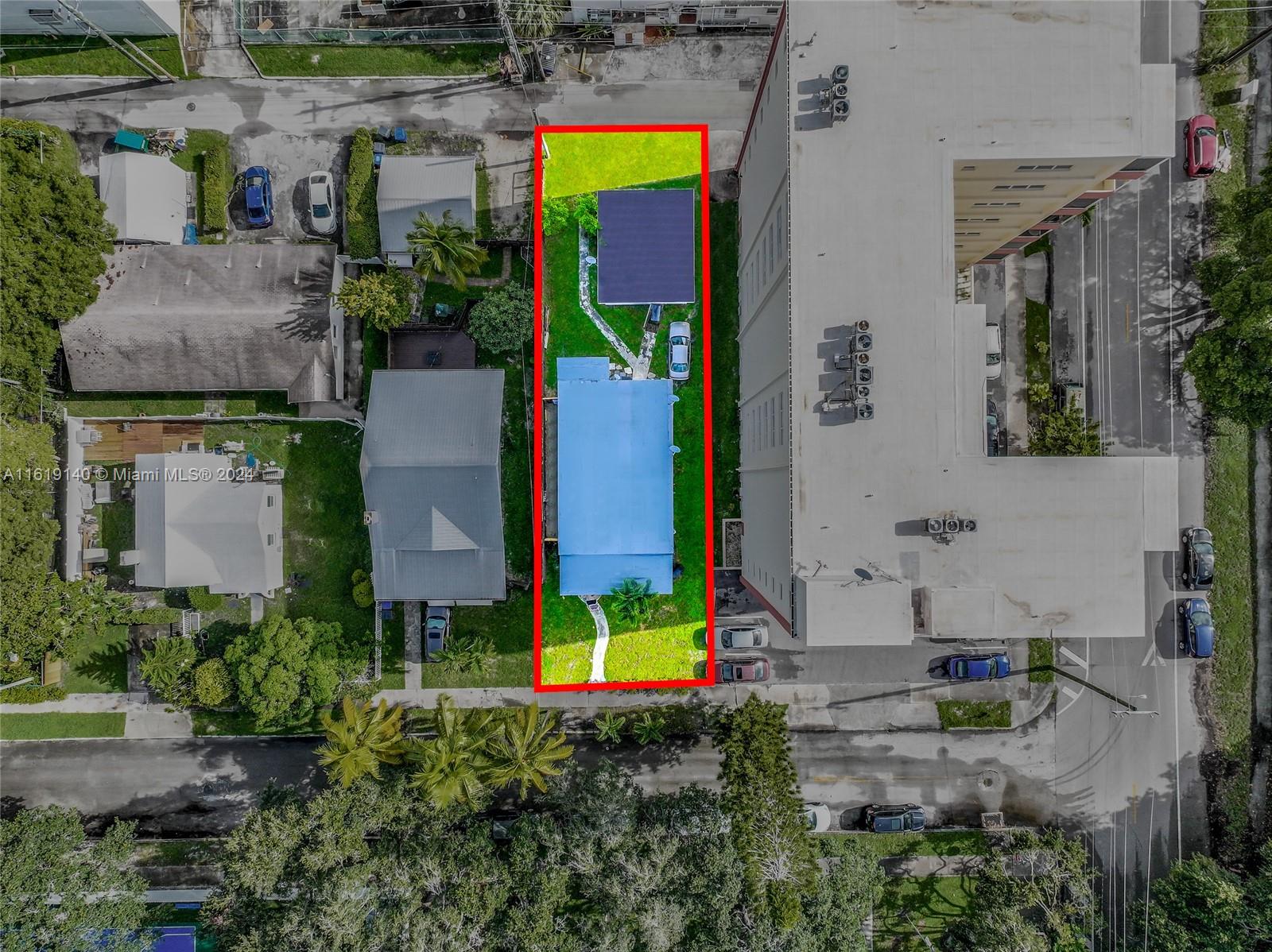 HOLLYWOOD LAKES - Residential Income