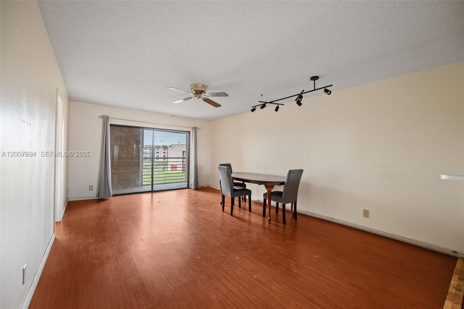 SUNRISE LAKES 171 CONDO - Residential