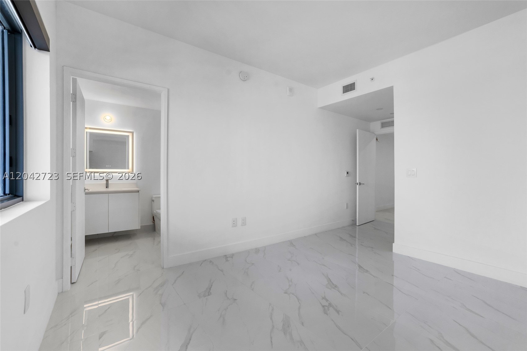 BAY BREEZE - Residential