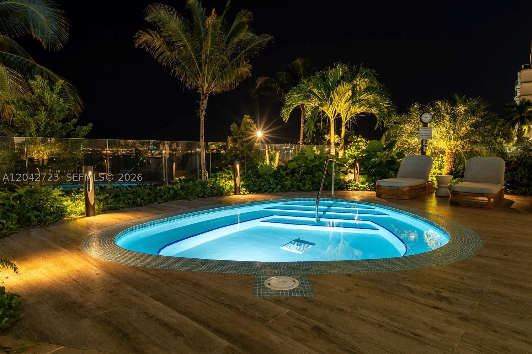 BAY BREEZE - Residential
