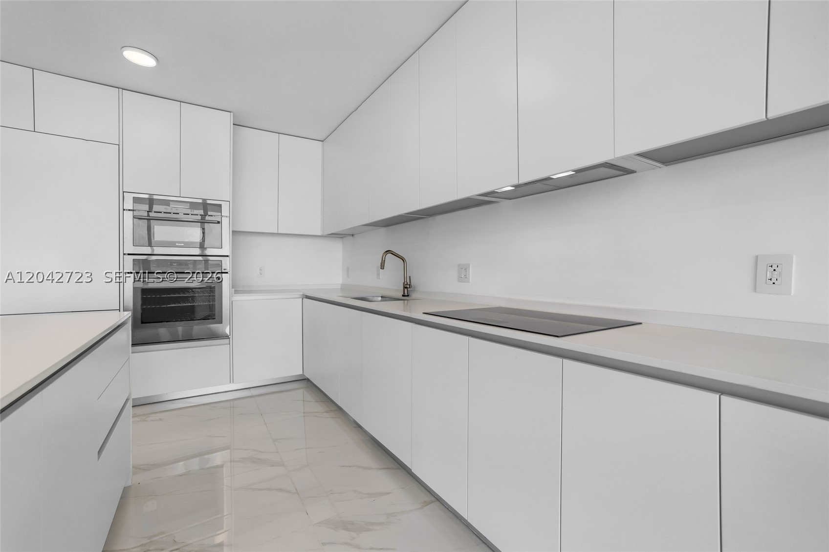 BAY BREEZE - Residential