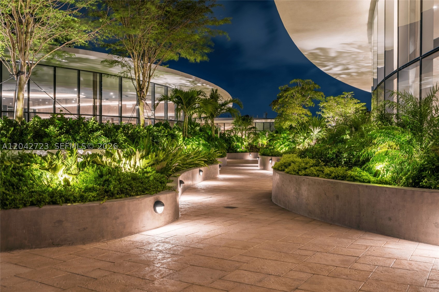BAY BREEZE - Residential
