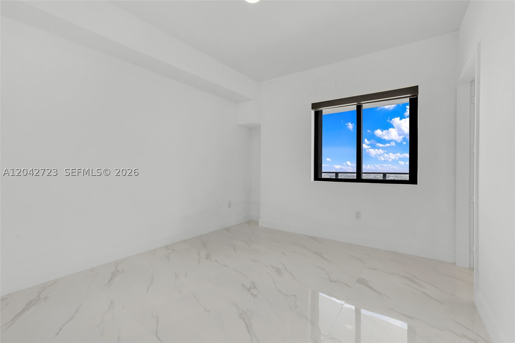 BAY BREEZE - Residential