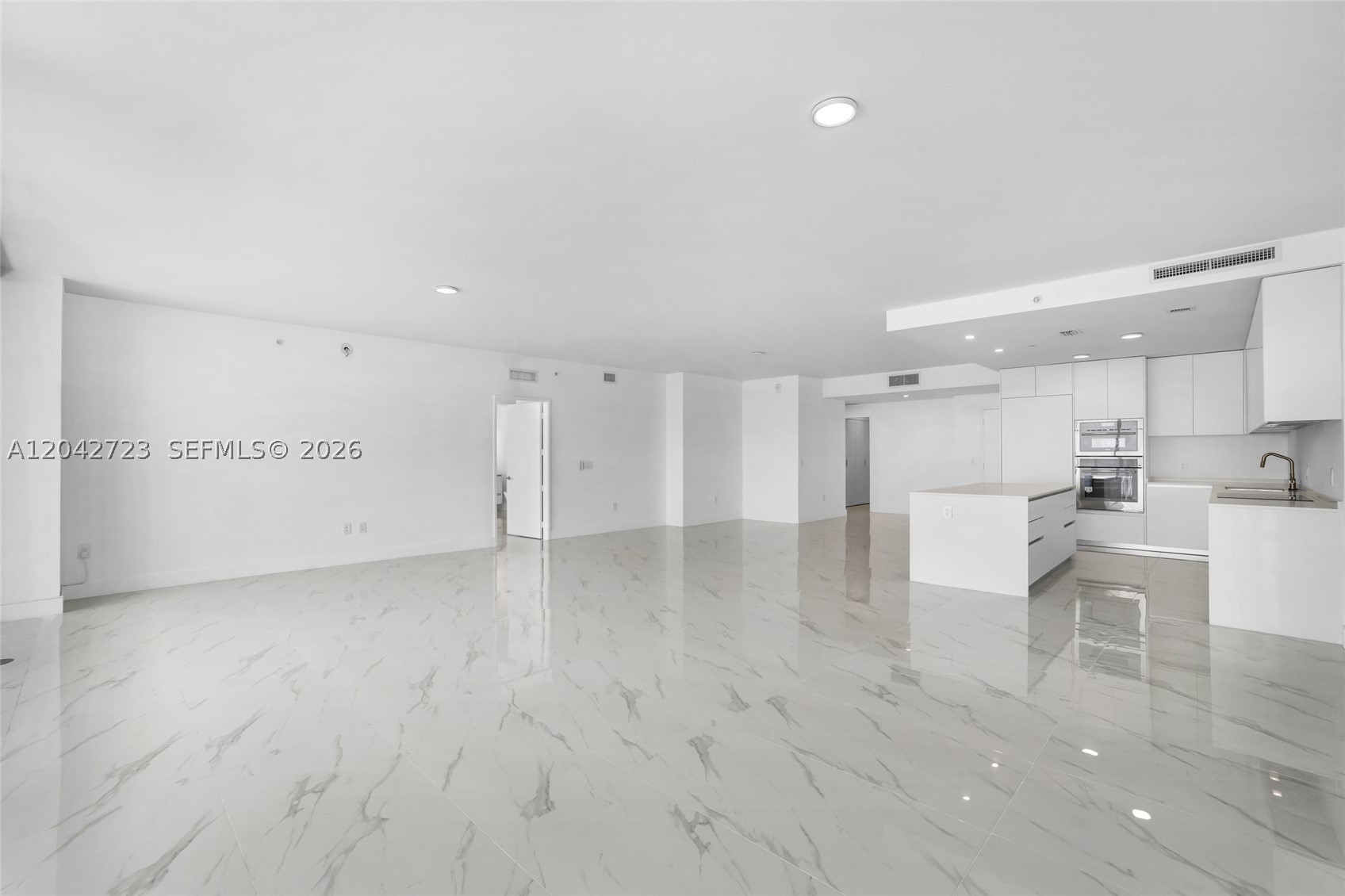 BAY BREEZE - Residential