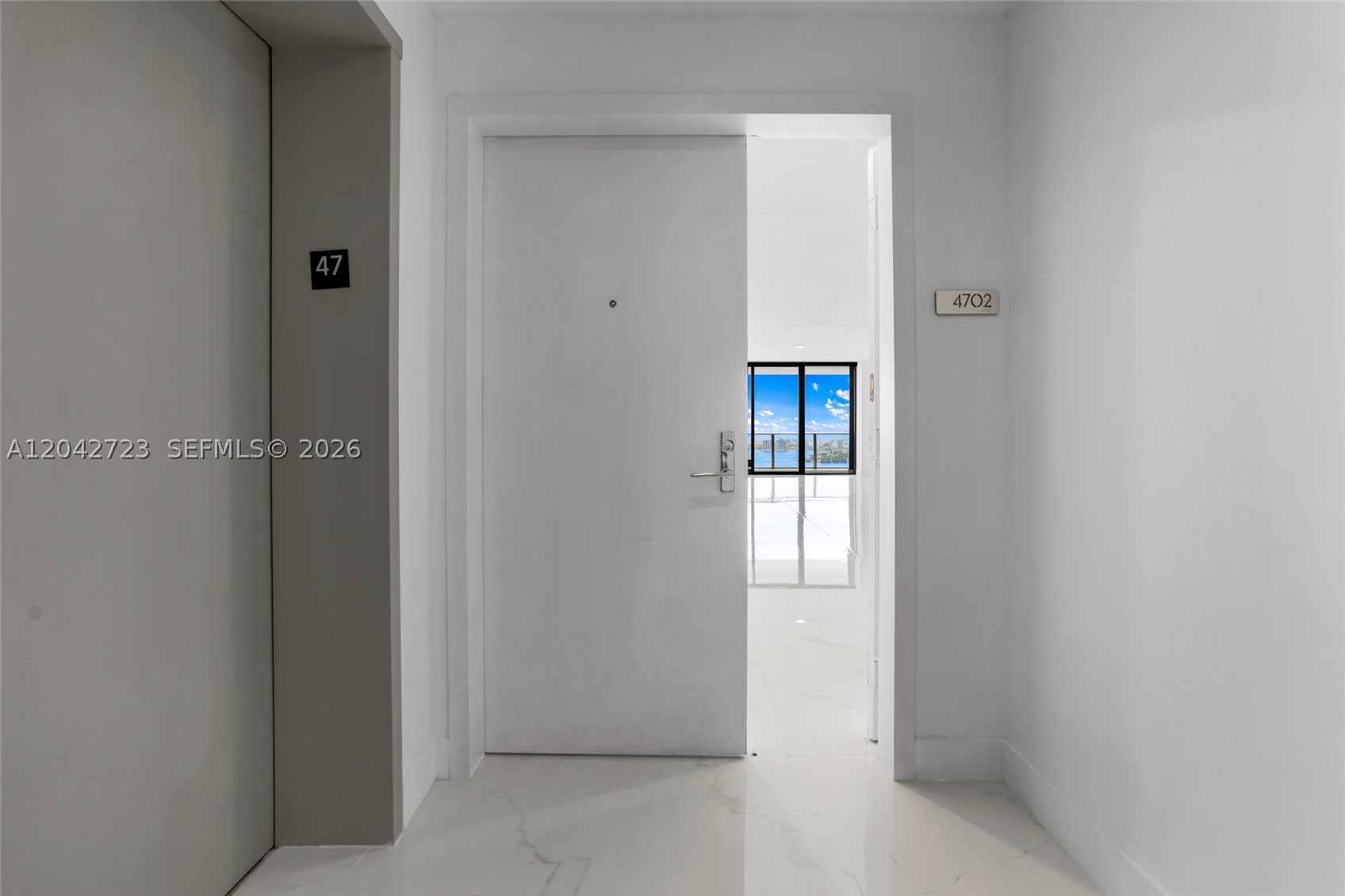 BAY BREEZE - Residential
