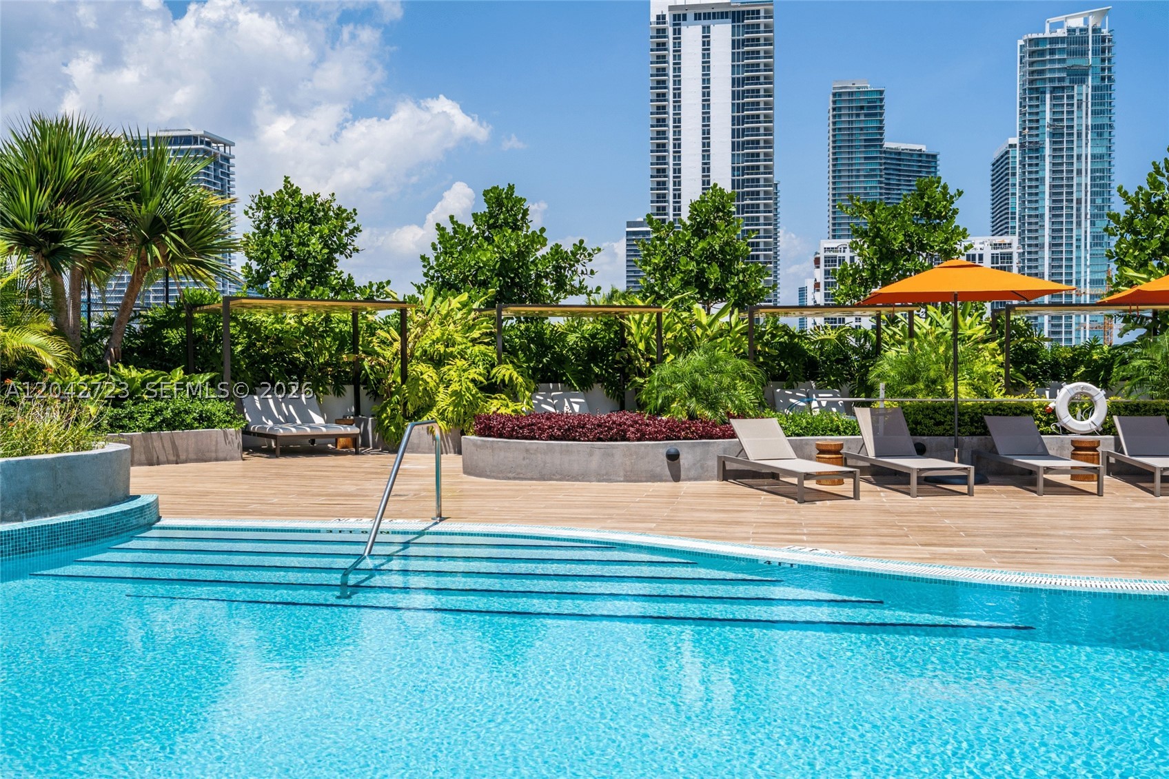 BAY BREEZE - Residential