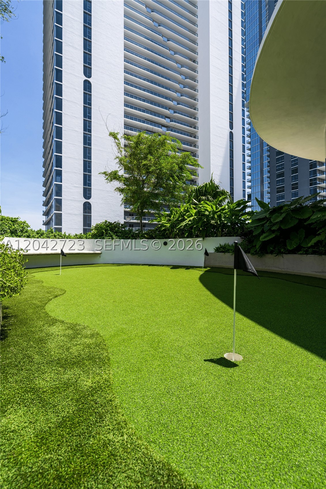 BAY BREEZE - Residential