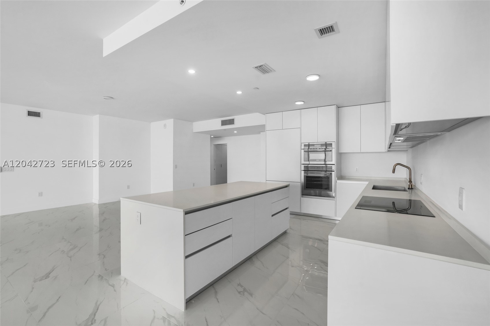 BAY BREEZE - Residential