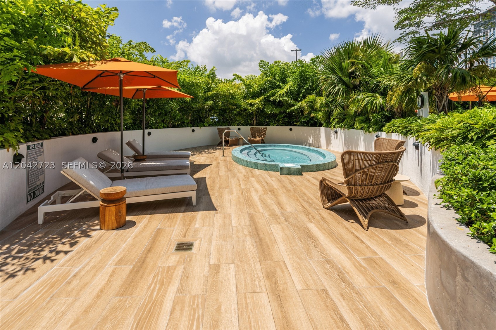 BAY BREEZE - Residential