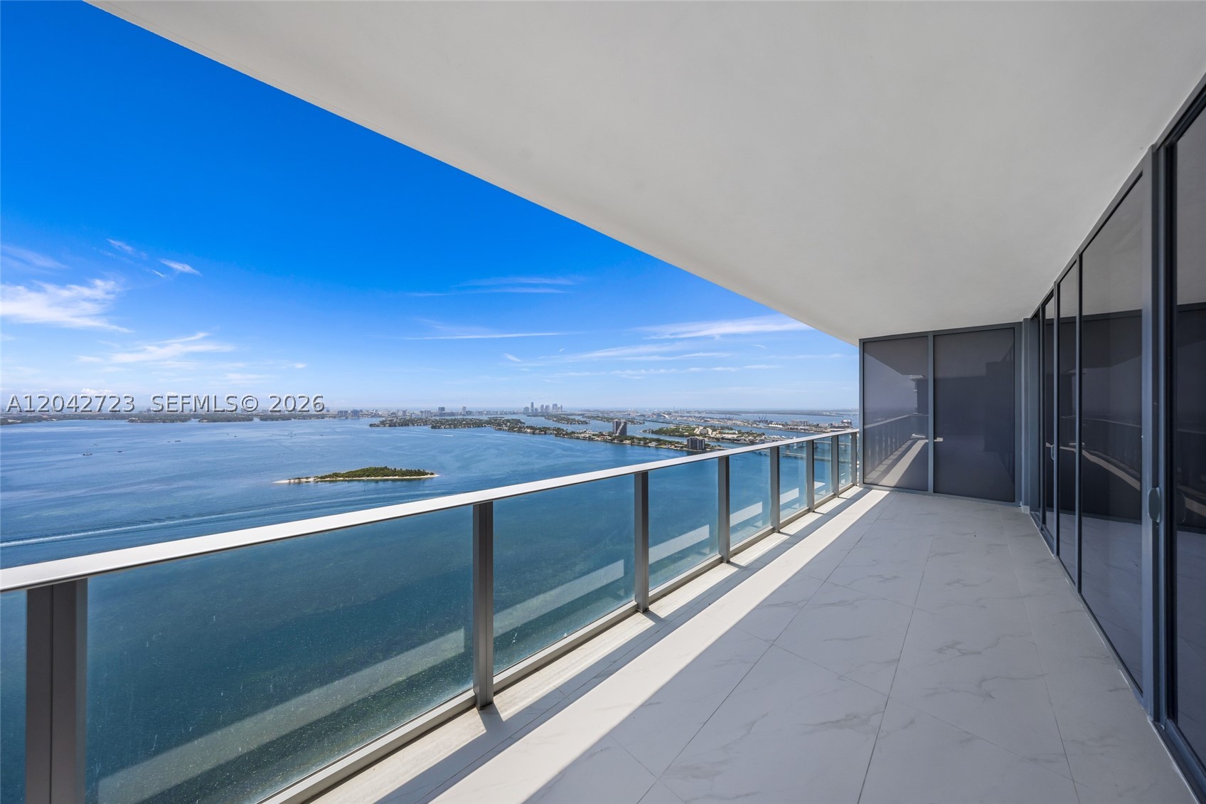 BAY BREEZE - Residential