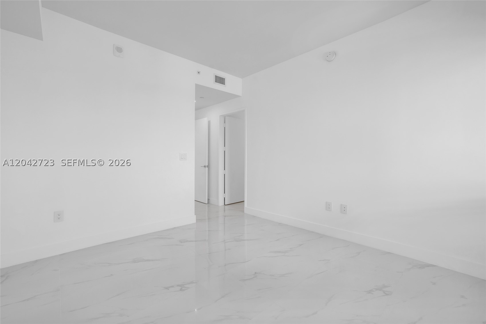 BAY BREEZE - Residential