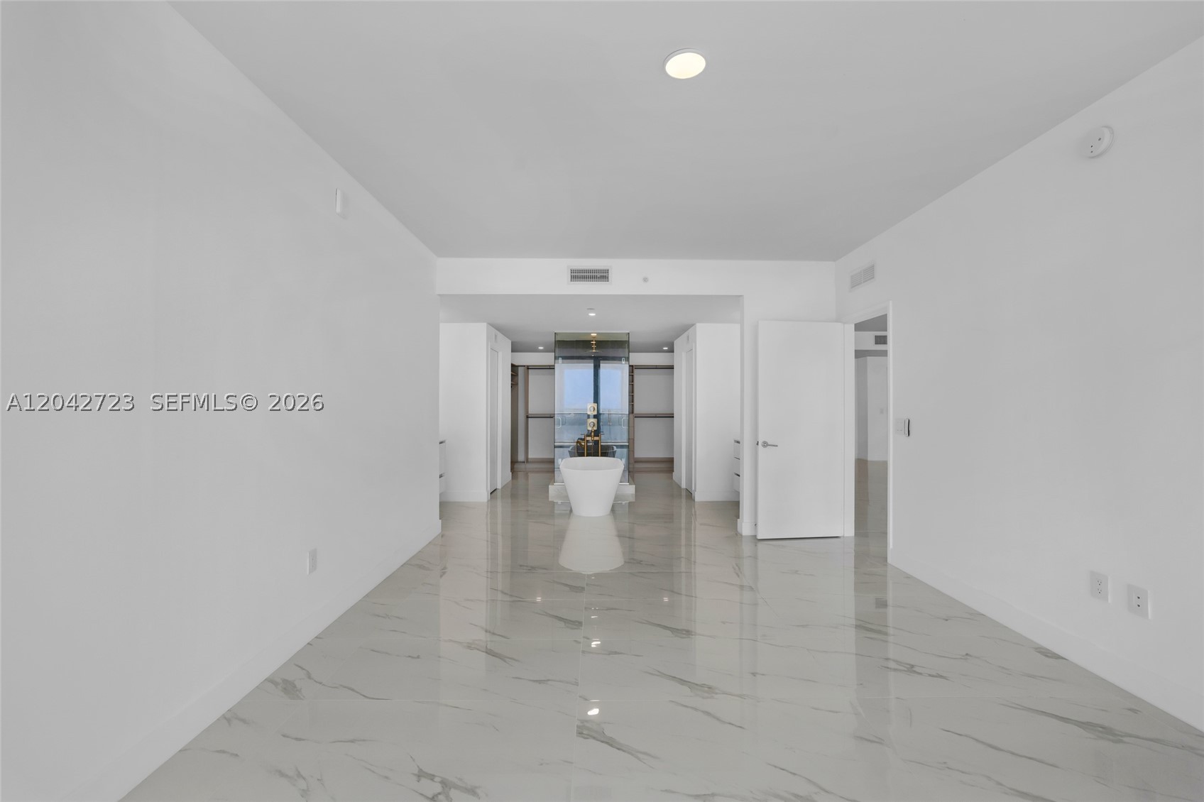 BAY BREEZE - Residential