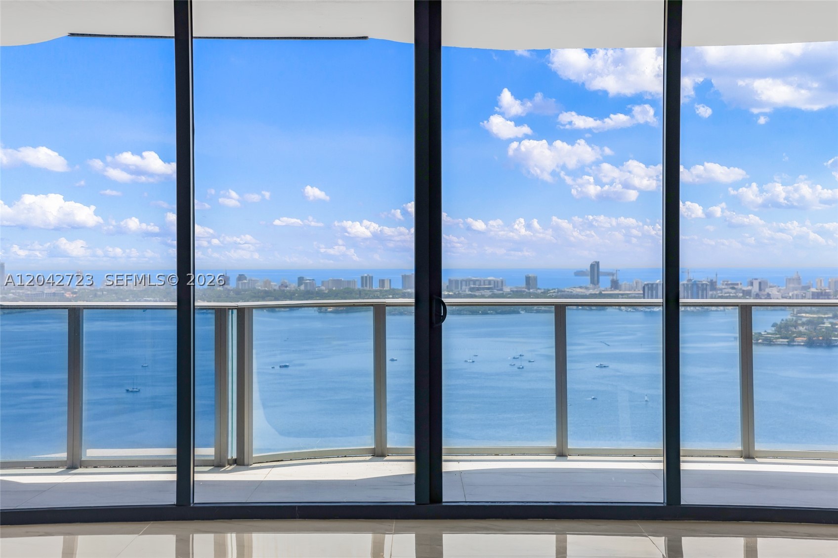BAY BREEZE - Residential