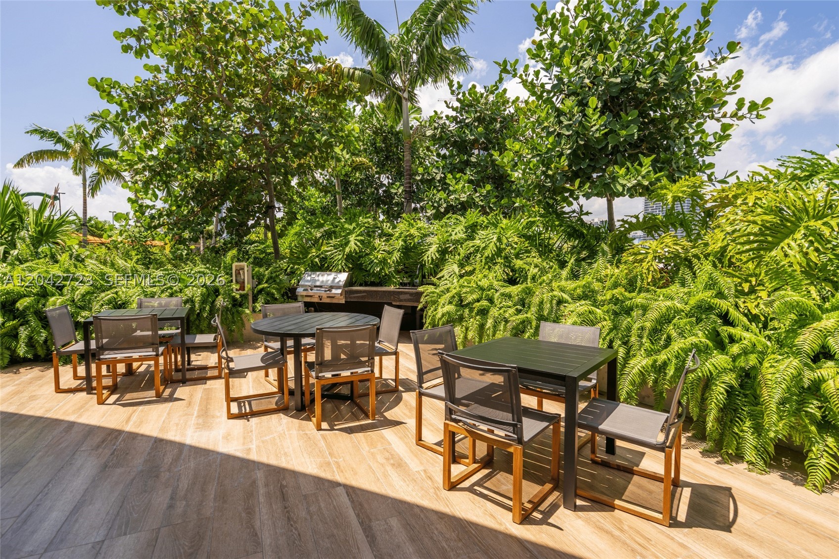 BAY BREEZE - Residential