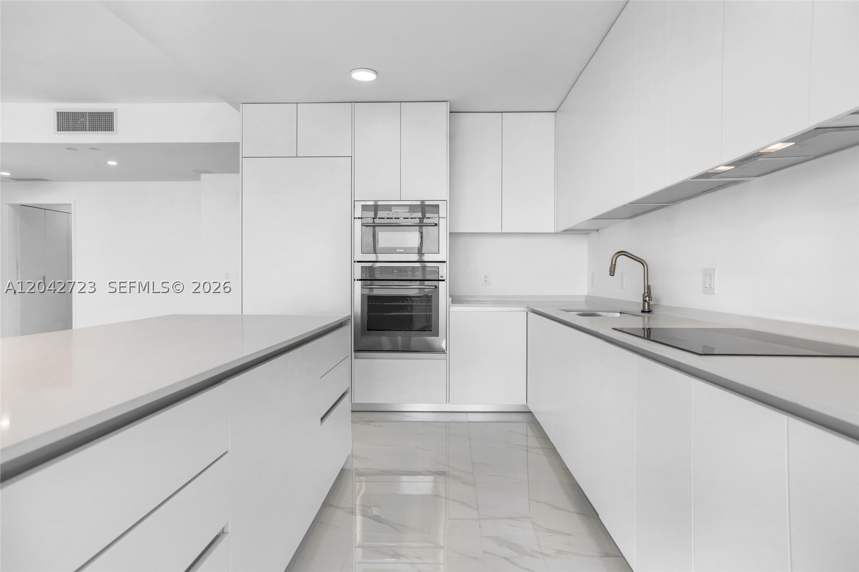 BAY BREEZE - Residential
