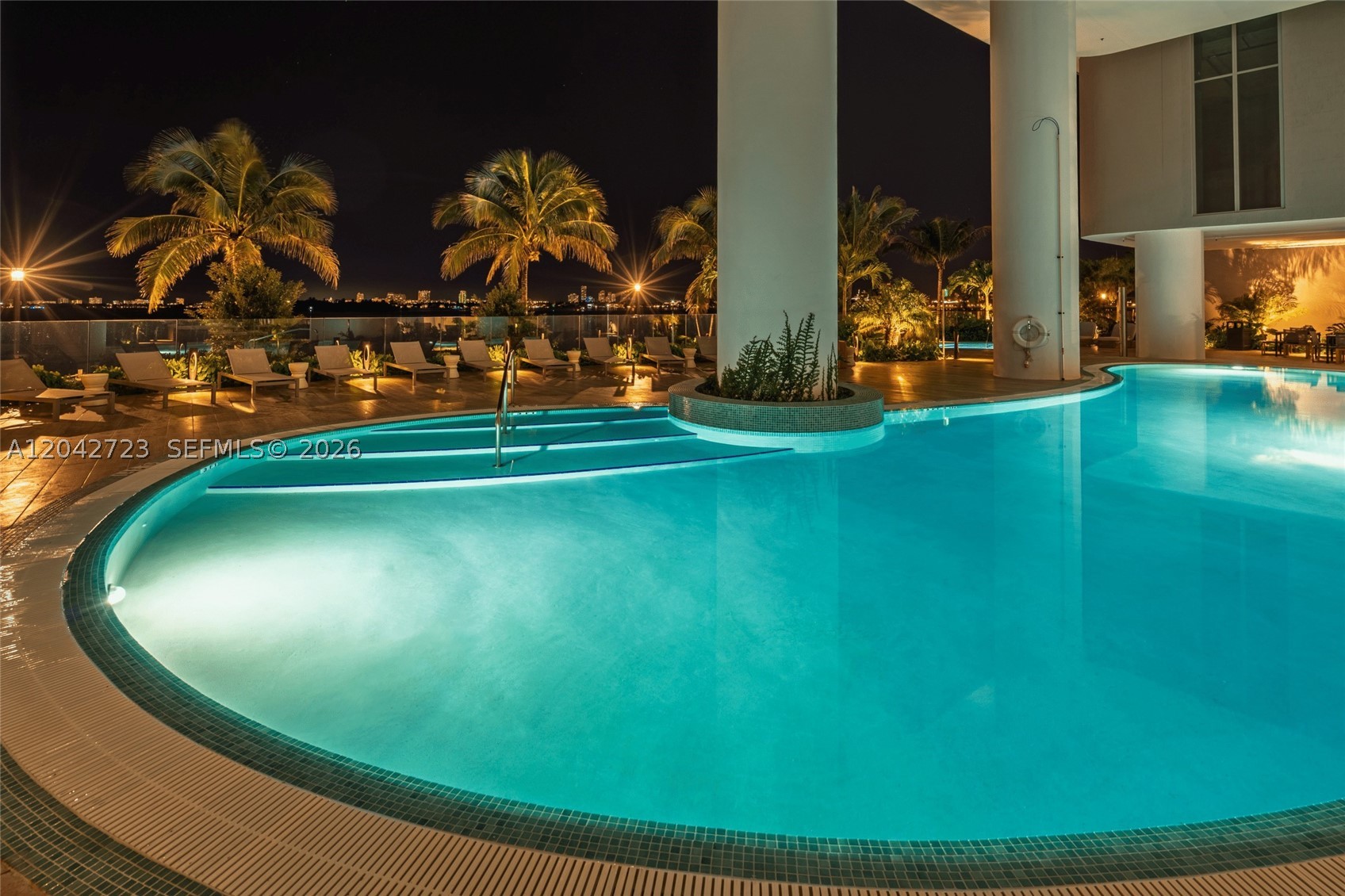 BAY BREEZE - Residential