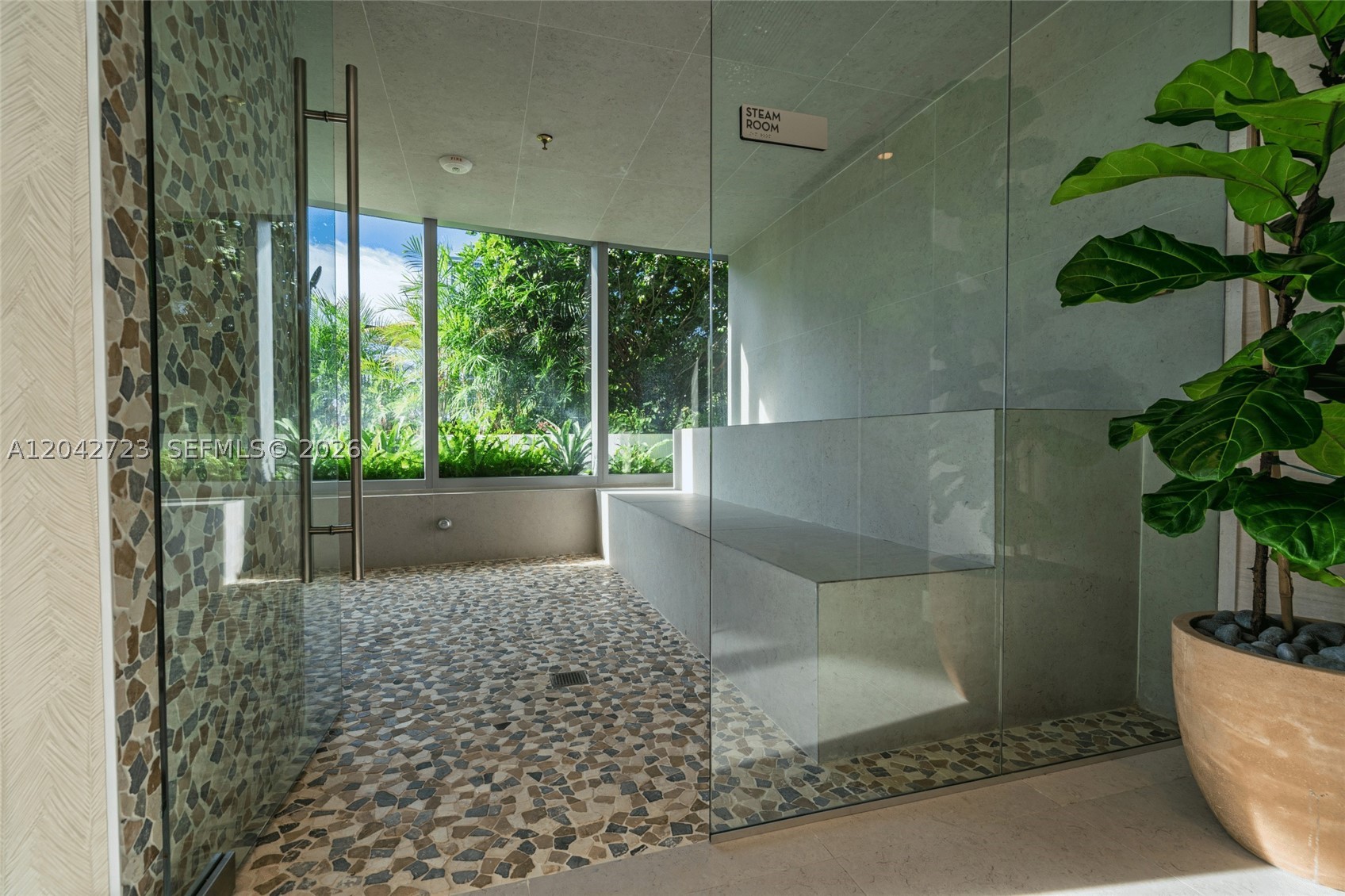 BAY BREEZE - Residential